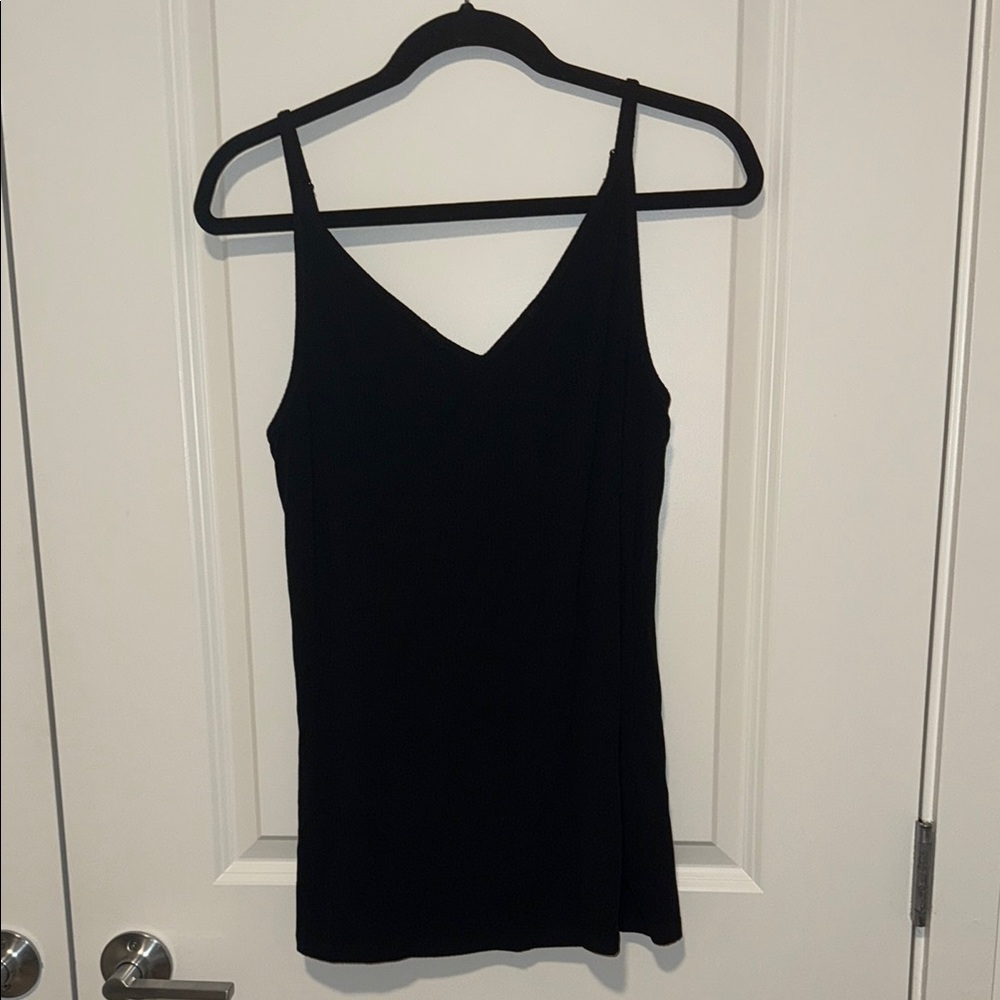 Elegant Black Women's Ribbed V Neck Tank Top
